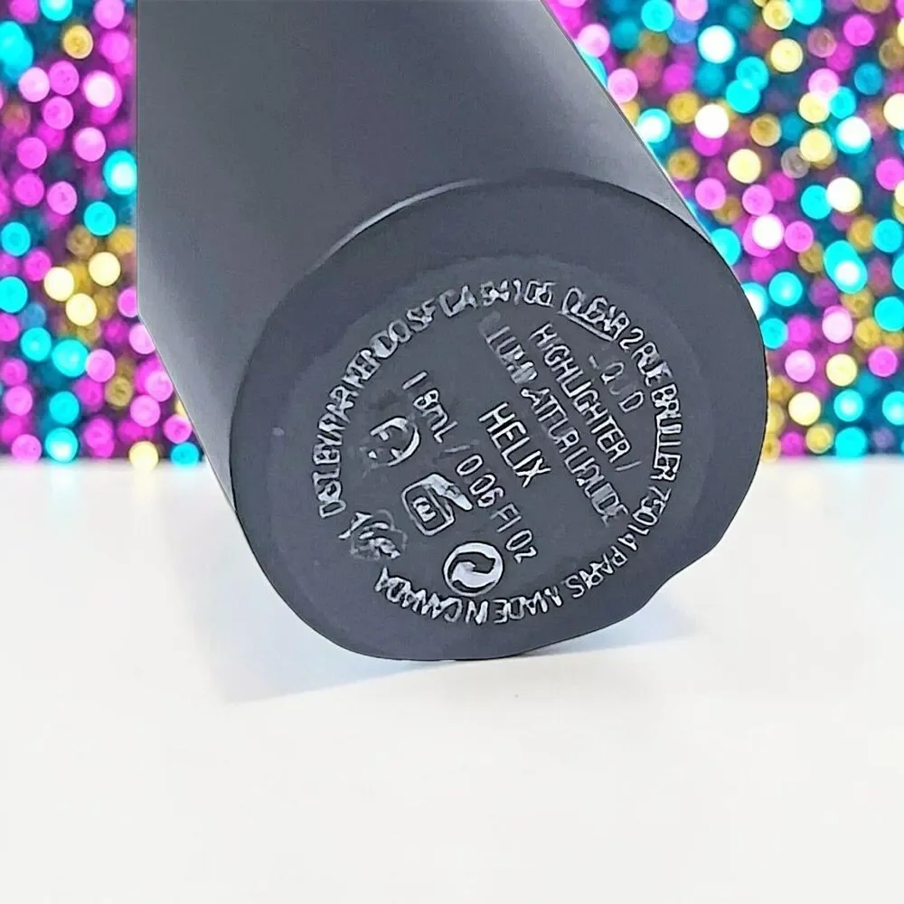 Kat Von D Metal Crush Liquid Highlighter, Helix  1.8ml New In Box